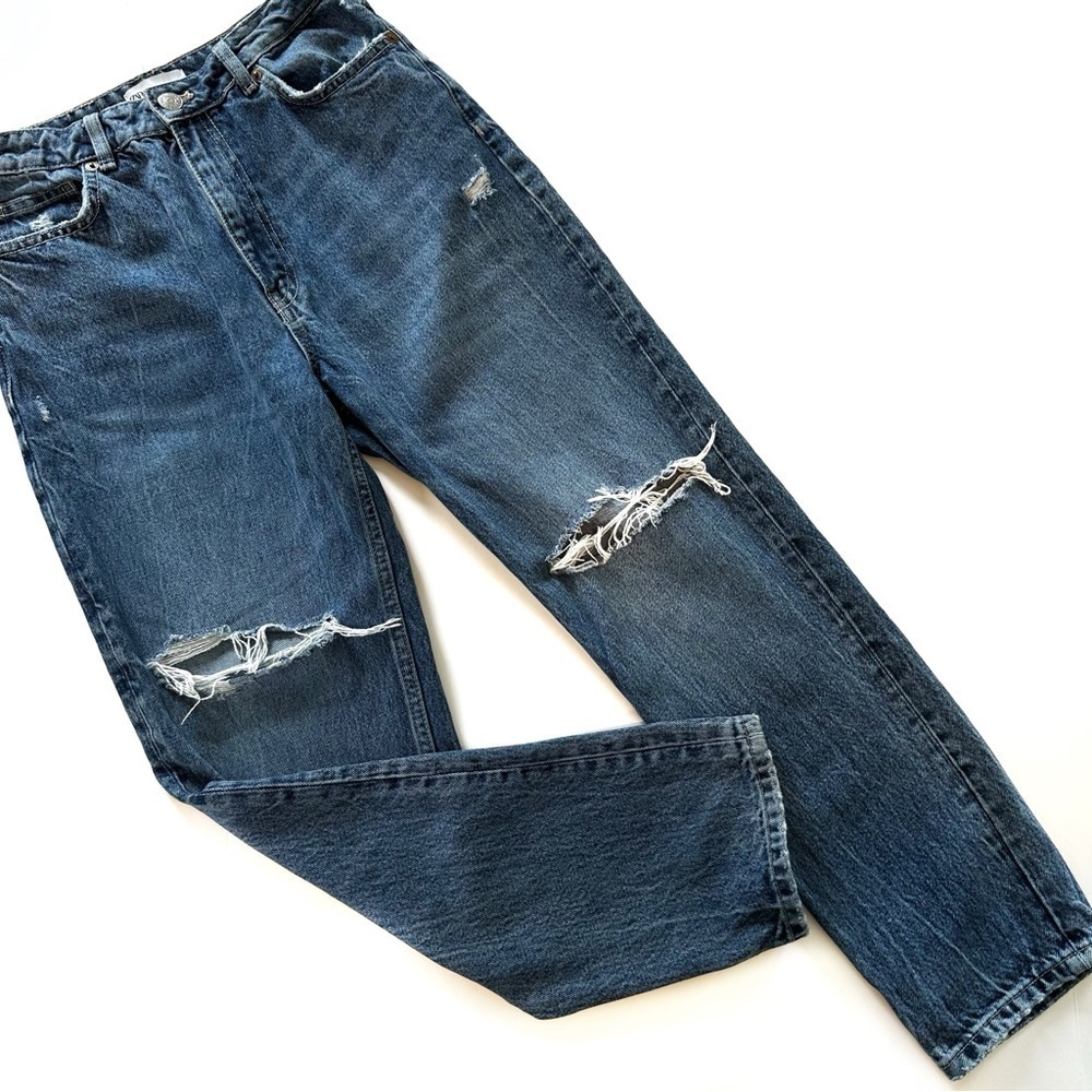 Zara Women’s 6 High Rise Distressed Straight Leg Jeans